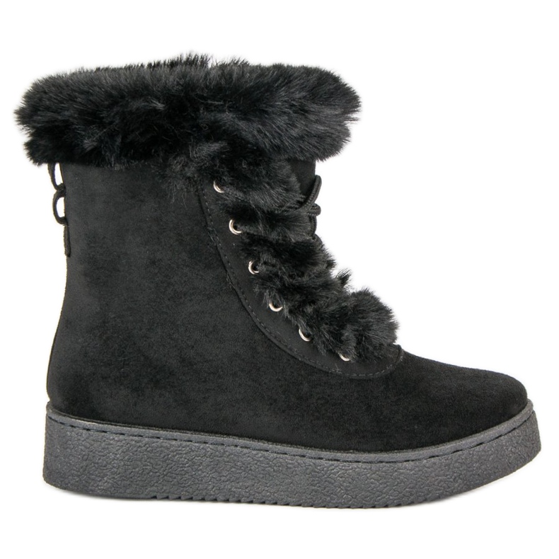 Black tied snow boots