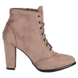 Juliet Tied boots on the post brown