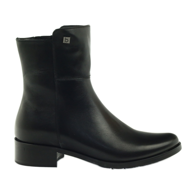 Black high boots Arka 7330 with a zipper