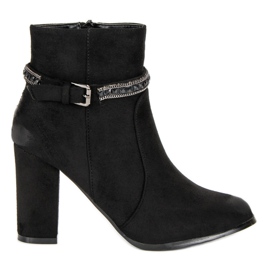 Suede high-heeled boots from VINCEZA black