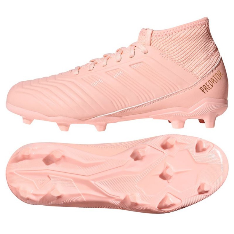 The adidas Predator 18.3 Fg football boots pink The adidas Predator 18.3 Fg football boots pink