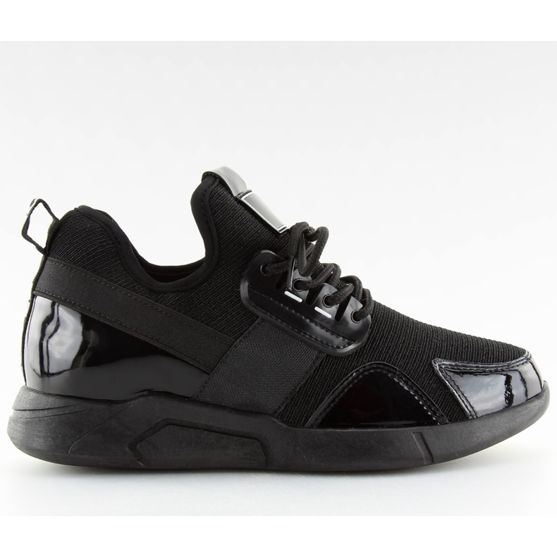 Black sports shoes on the wedge heel NB226P-1