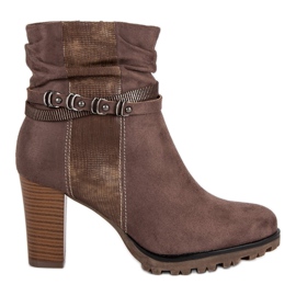 Super Mode Stylish boots on the post brown Super Mode Stylish boots on the post brown