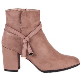 Suede powder boots pink