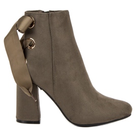 Ideal Shoes Sexy boots on a post grey Ideal Shoes Sexy boots on a post grey
