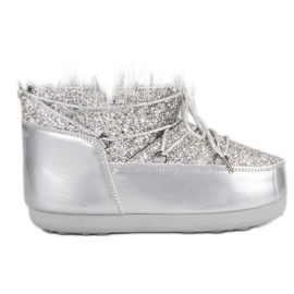 Fashionable snow boots grey