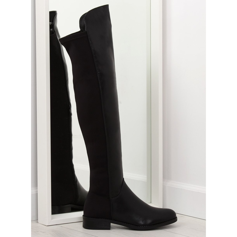 Over-the-knee boots with a flexible upper black NC720 Black