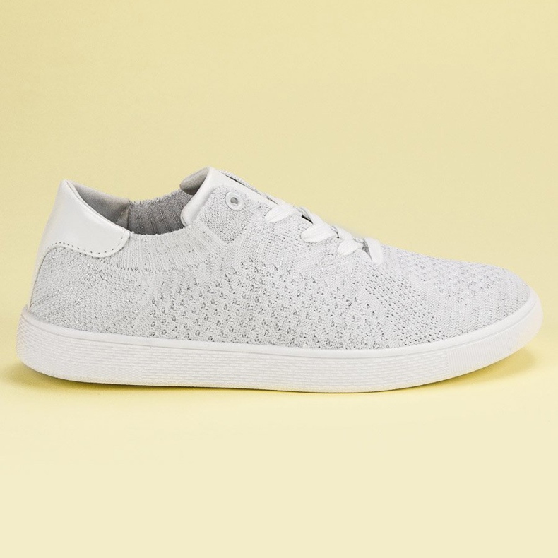 Comfortable Sports Shoes white