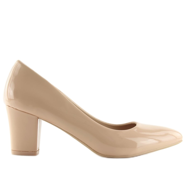 Shoes with wide heels beige B-58 Beige
