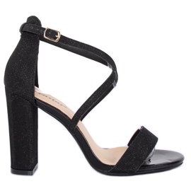 Black sandals on the post NC791 Black