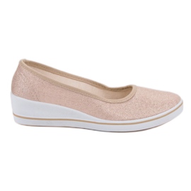 Comer Beige Ballerina On Wedge