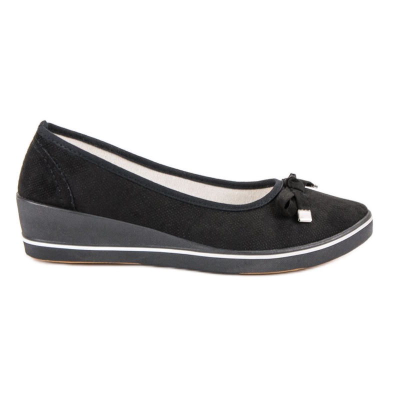 Wedge Pumps black