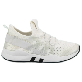 Fashionable Sports Shoes white