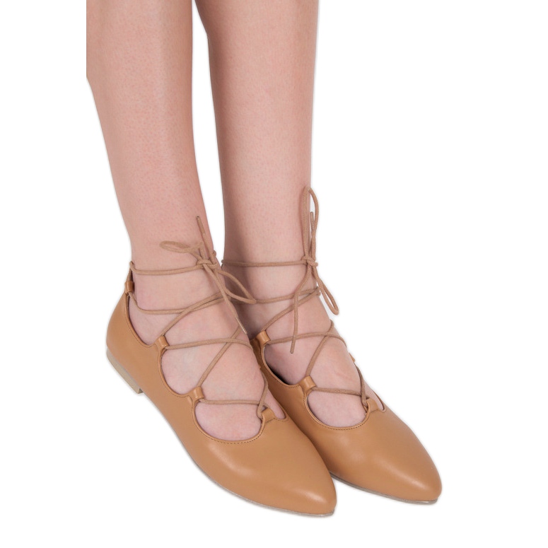 Vices Fashionable tied ballerinas brown