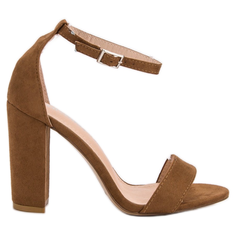 Ch. Creation Camel Sandals On A Bar brown