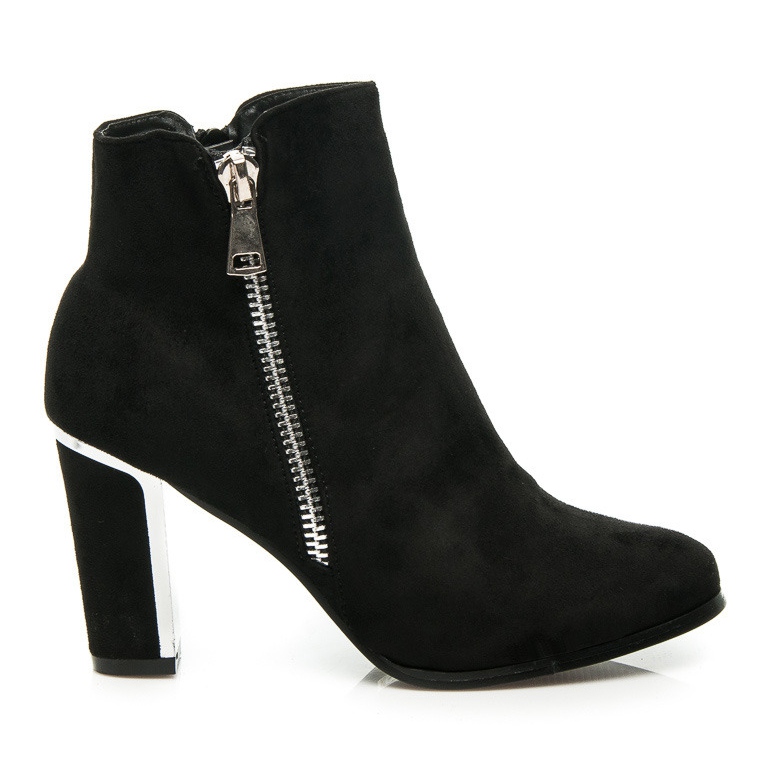 Ch. Creation Comfortable high-heeled shoes black