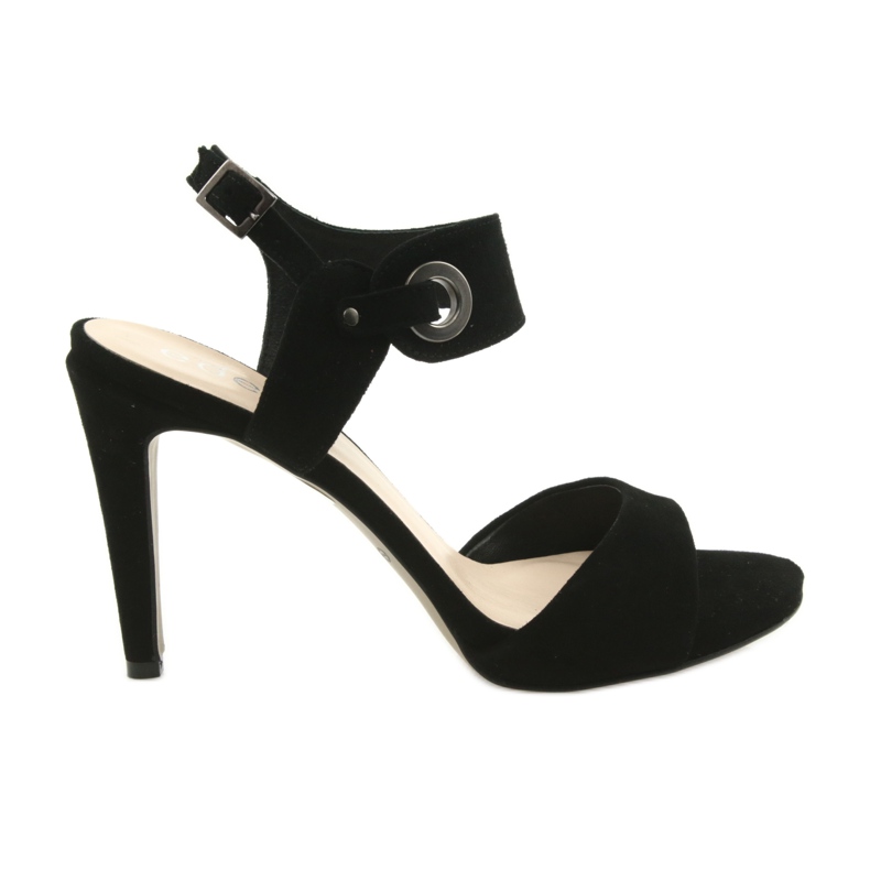 Leather sandals on a black Edeo 3208 heel Leather sandals on a black Edeo 3208 heel