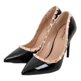Pumps on a stiletto heel Valentina black LL-76P Black