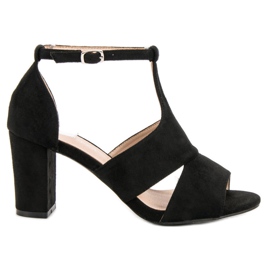 Vinceza Black Sandals