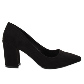 Pumps with wide heels black LE060P Black