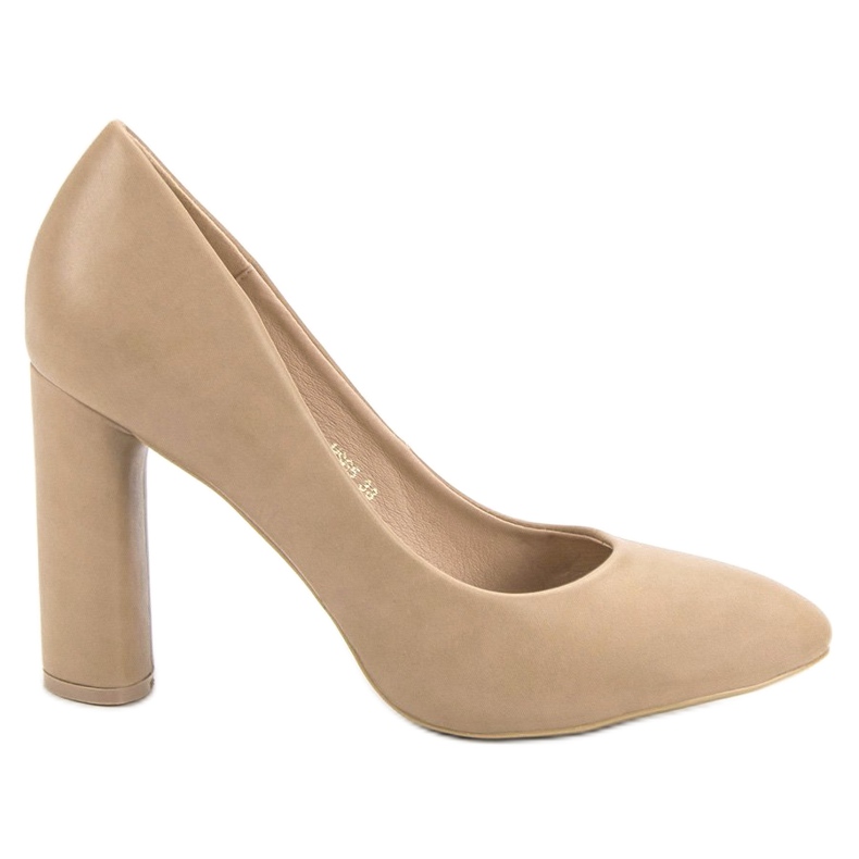 Small Swan Beige Pumps On A Pillar