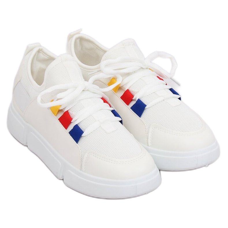 White sports shoes 2018-9 White