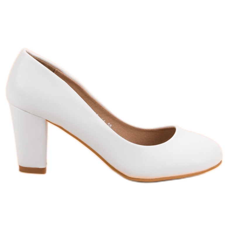 Renda White pumps