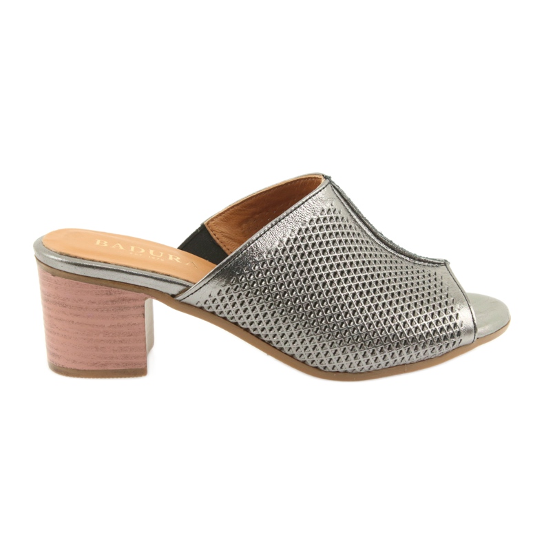 Badura Women's openwork leather caps 5311 silver grey Badura Women's openwork leather caps 5311 silver grey