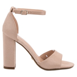 Ideal Shoes Comfortable high-heeled sandals brown