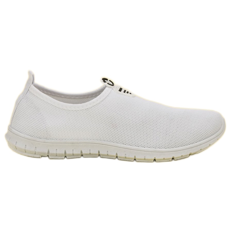 SHELOVET White Slip-On Sneakers