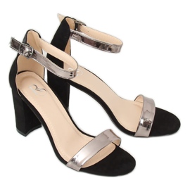 Black GF-WL-35 Black sandals on the post