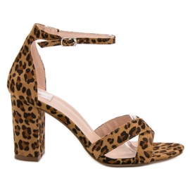 Ideal Shoes Sandals On A Bar brown