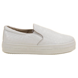 SHELOVET White Slip-On Sneakers