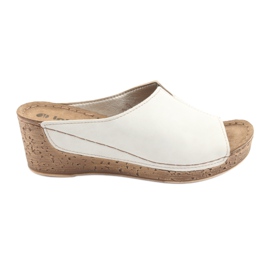 Women's slippers Inblu NLG002 beige