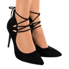 Black pumps on a tied pin 6251-P