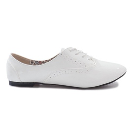 White Jazz Shoes from Manon White Jazz Shoes from Manon