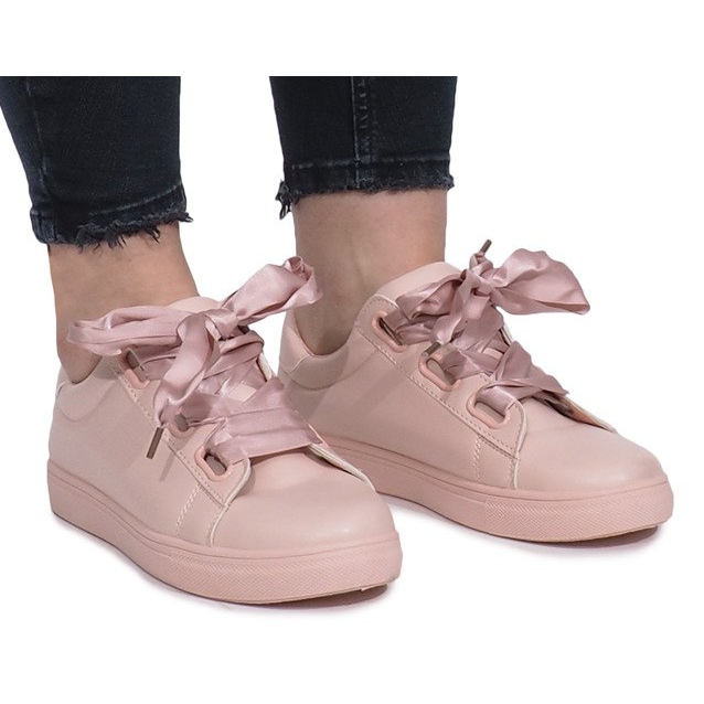 Pink sneakers with Samantha bows Pink sneakers with Samantha bows