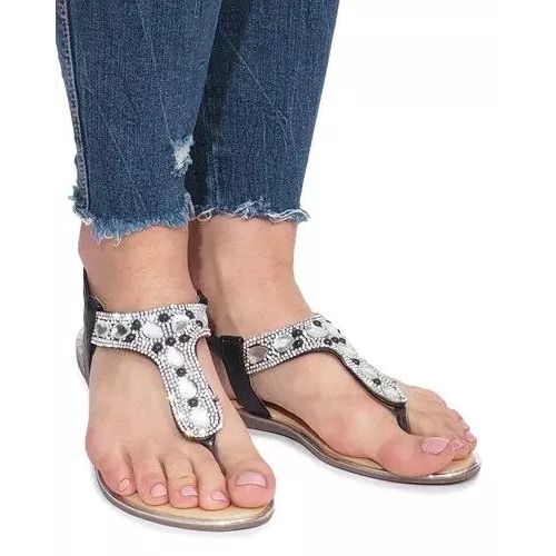 Black flat sandals with Larissa diamonds