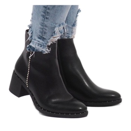 Black insulated boots with studs NC268 Black insulated boots with studs NC268