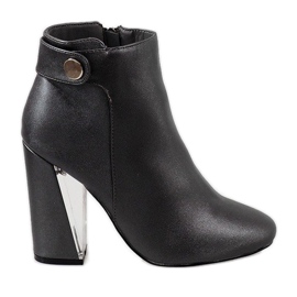 Gray boots on the MJ1515 post grey Gray boots on the MJ1515 post grey