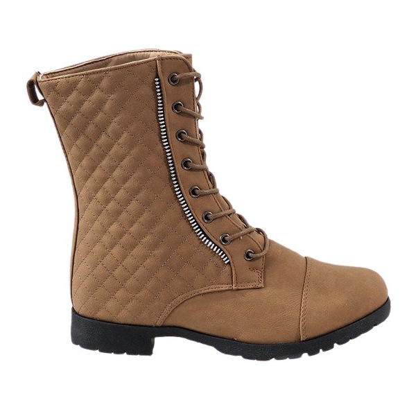 Beige quilted boots B01