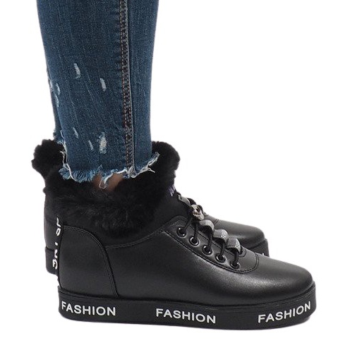 Black GF-ZM106 fur-lined boots