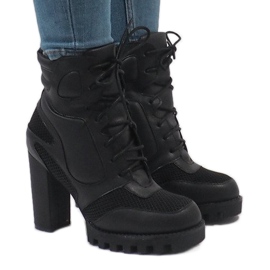 Vices Black boots on the post 9132-1 Vices Black boots on the post 9132-1