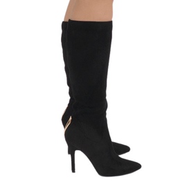 Black boots on a heel 1101-2