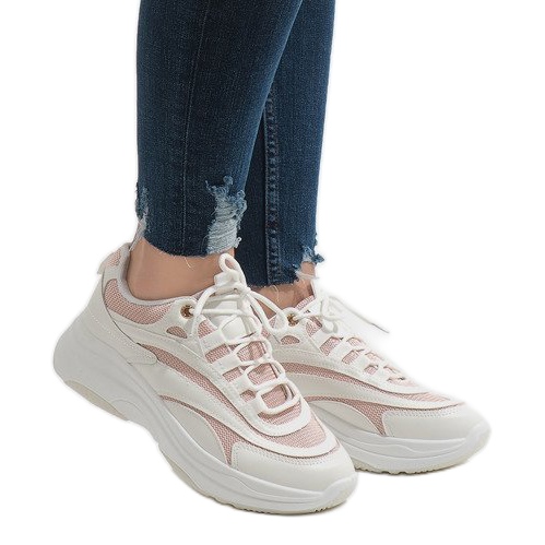 White fashionable sports shoes BO-15