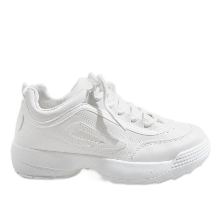 White fashionable sports shoes LL1713