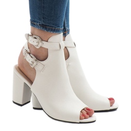 White boots on the post 173-853 White boots on the post 173-853