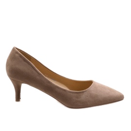 Beige pumps on a pin 123-2