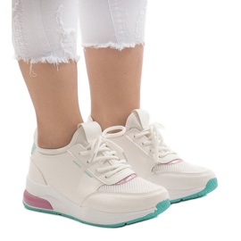 Multicolored fashionable sports shoes YM-31 L.GREEN white
