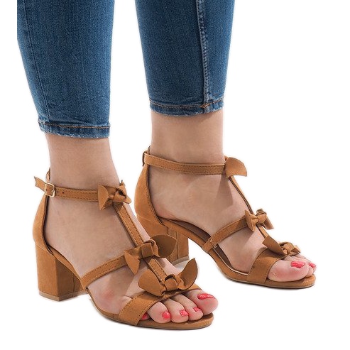 Camel high-heeled sandals EL-107 brown